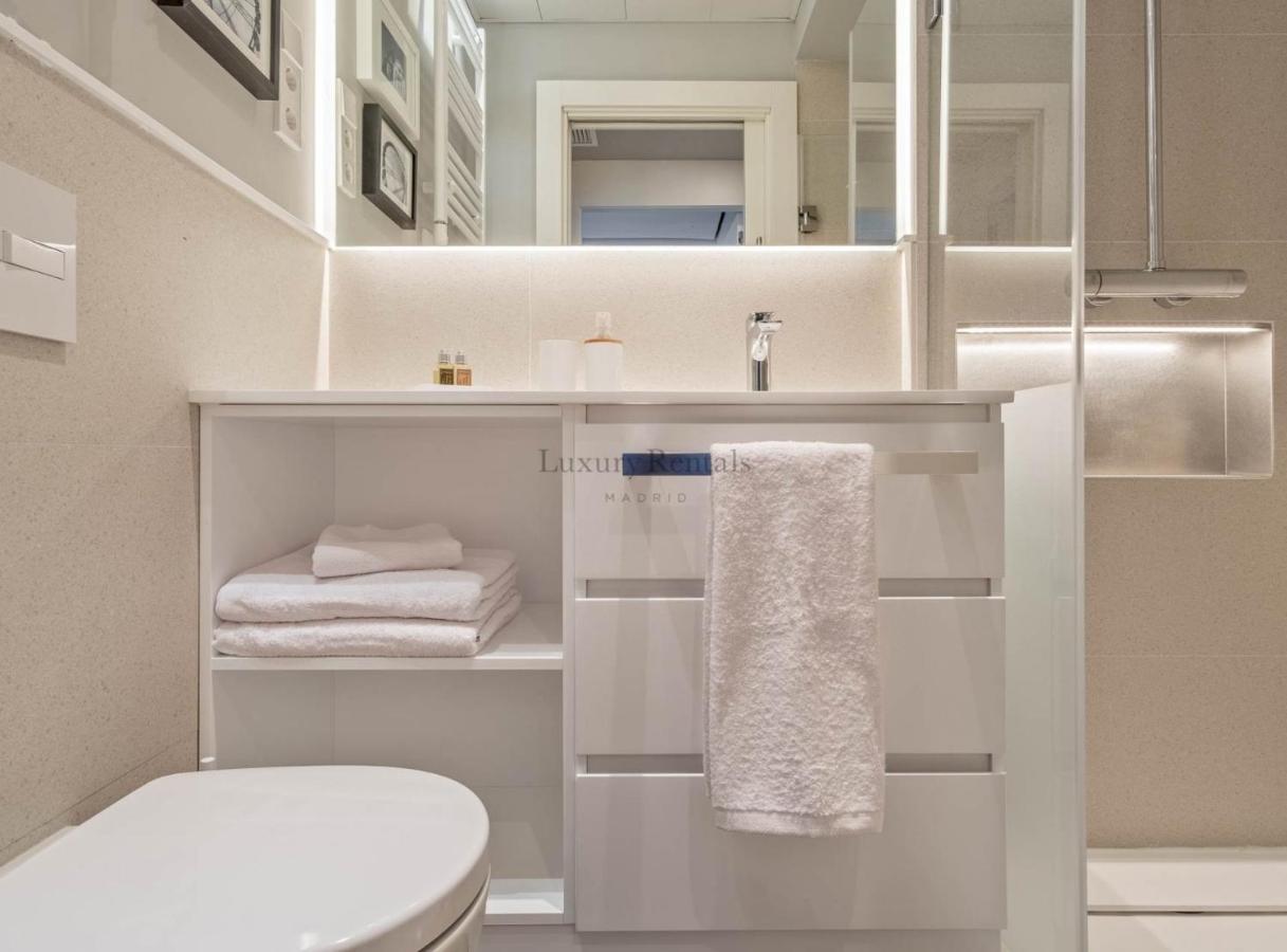 2 Bedrooms City Center Pizzaro I Madri Exterior foto